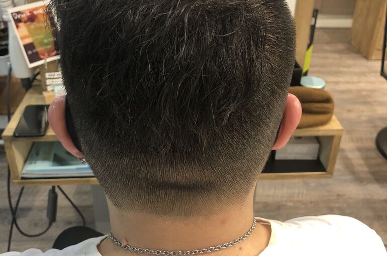 大和駅から徒歩五分で近くの美容室ですメンズカットもイメチェン お任せ おすすめのヘアスタイルやメニューの情報を定期的にお届けします 大和の 美容室ならare Nge Hair